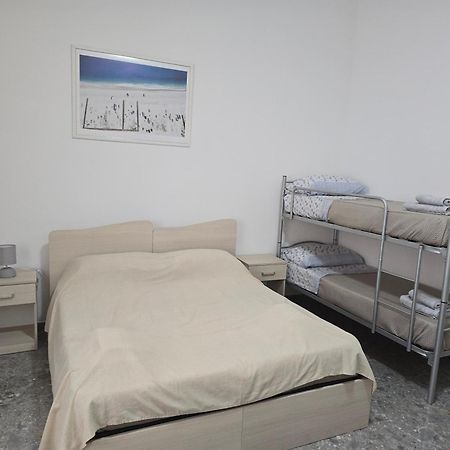 Da Massimo 1 Bed and Breakfast Marina di Schiavonea Eksteriør billede